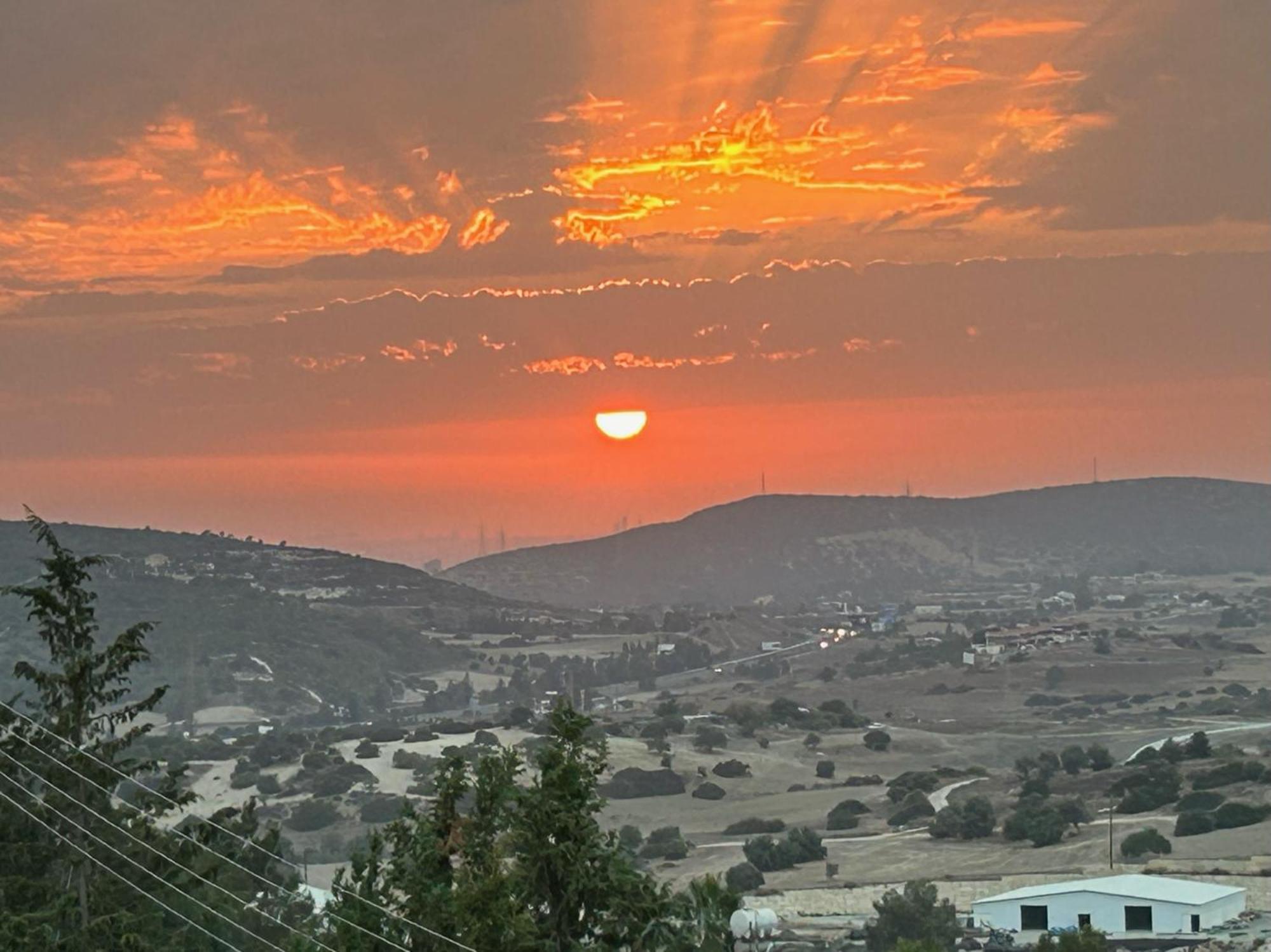 Endless Sunset Villa Pentakomo Bagian luar foto